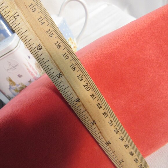 NEW JUICY COUTURE TRAVEL CLUTCH 12" X 8" X 5 CROWN ZIP PULL COSMETIC BAG - Picture 8 of 9